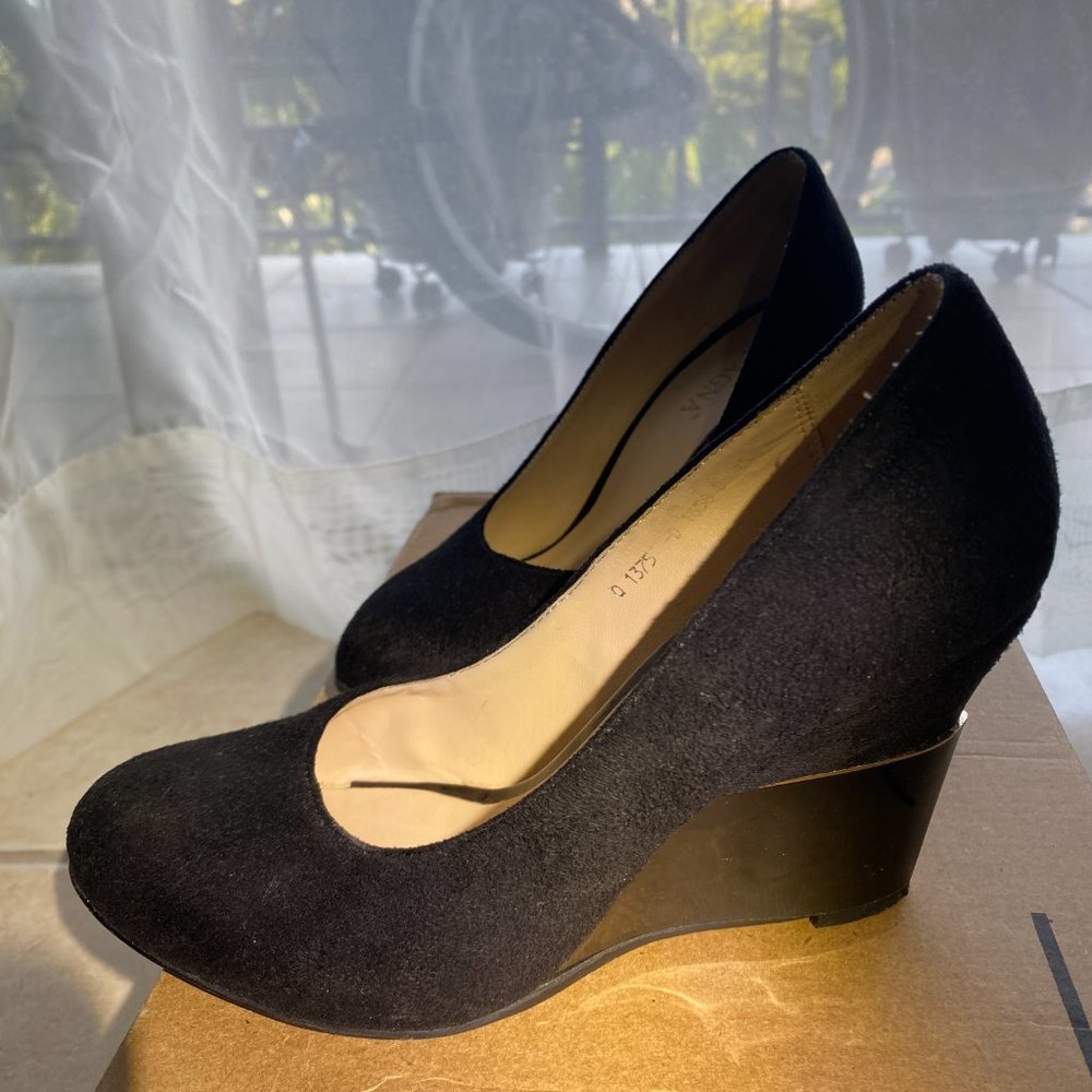 Spagna Black Suede Classic High Heels Posie Wedges Pumps Closed Round Toe Size 5 - Picture 5 of 10